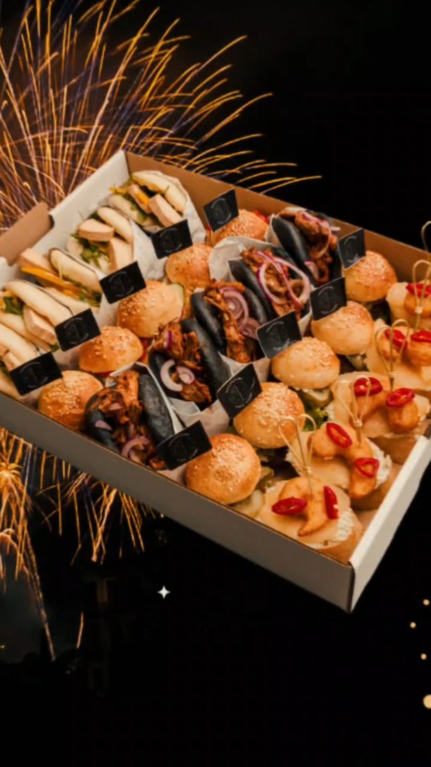 🎇 Sylwestrowe boxy już są! Nie zwlekaj — kliknij i zamów!
https://manufakturapizzyichleba.pl/
#cateringwroclaw #fingerfood #wroclove #cateringzmanufaktury #fingerfoodcatering