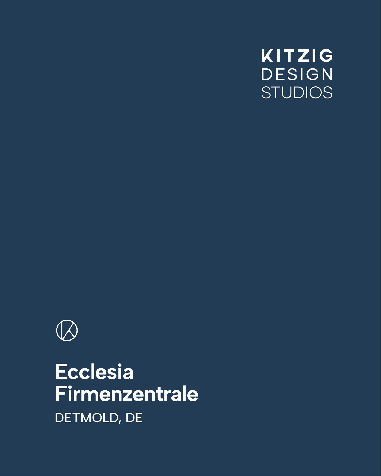 Designed for connection.
The bistro at the Ecclesia Group headquarters offers different settings for meeting, working, eating and taking a break. A flexible environment that supports everyday interactions and brings people together.
#KitzigDesignStudios #EcclesiaGroup #WorkplaceDesign #OfficeInteriors #InteriorArchitecture #InteriorDesign #CorporateDesign #WorkspaceDesign 